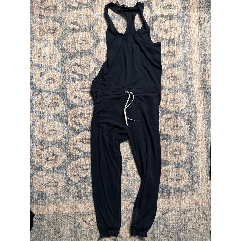 Vuori Lux Jumpsuit Navy Small Excellent Condition - Picture 2 of 7